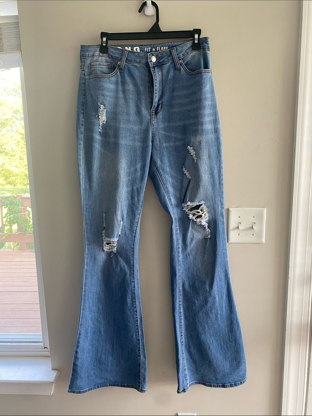 Distressed Flared Women's Jeans - Blue